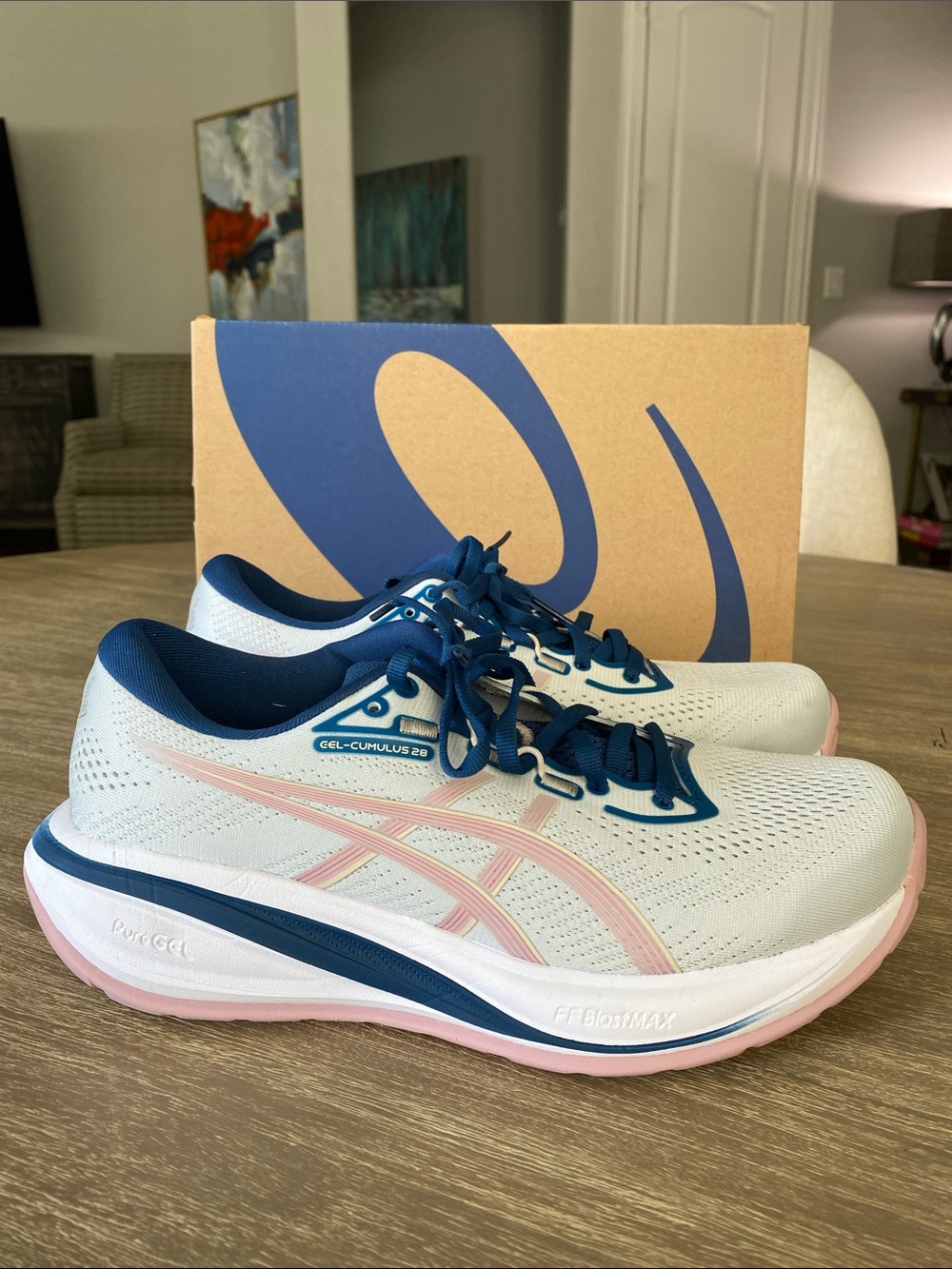 Asics Gel-Cumulus 28, Women’s 8 Wide